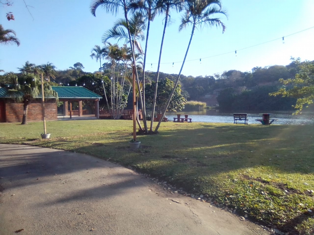 Umtentweni Caravan Park: Lagoon View - some of the best camping sites with lagoon views for tents